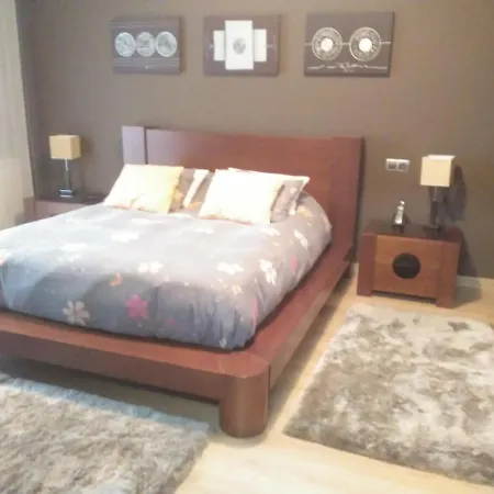 Casa Pimen 펜션 기욘